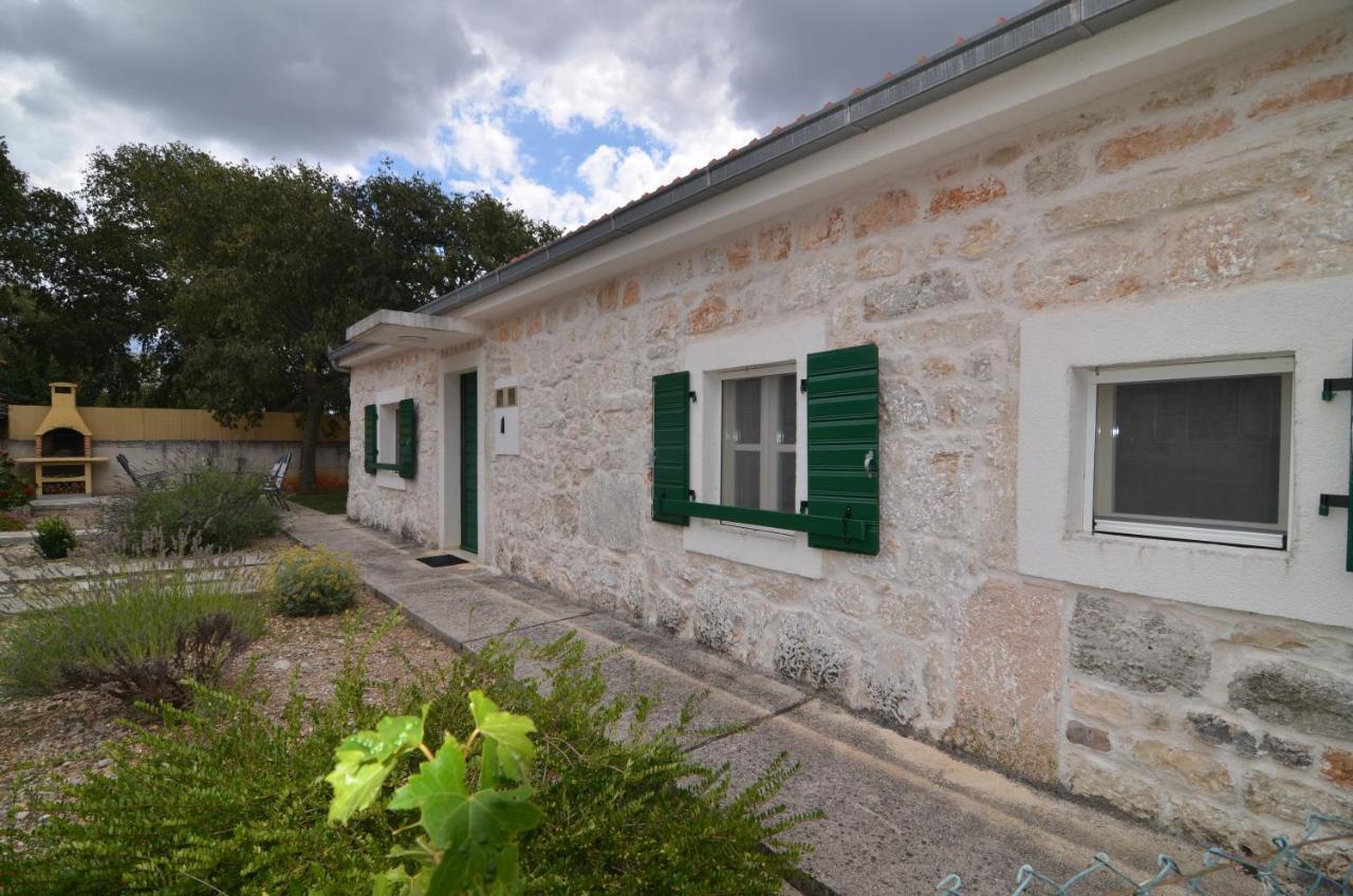 Villa Stone House à Kaocine Extérieur photo